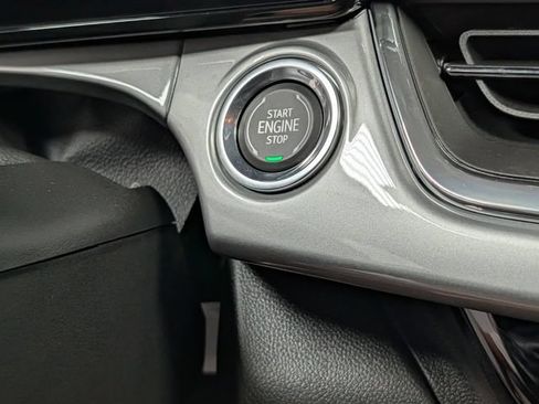 New 2026 Chevrolet Trax LT w/ LT Convenience Package FWD image 20
