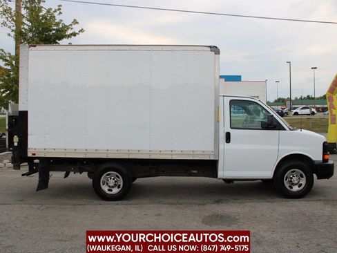 Used 2016 Chevrolet Express 3500 image 4