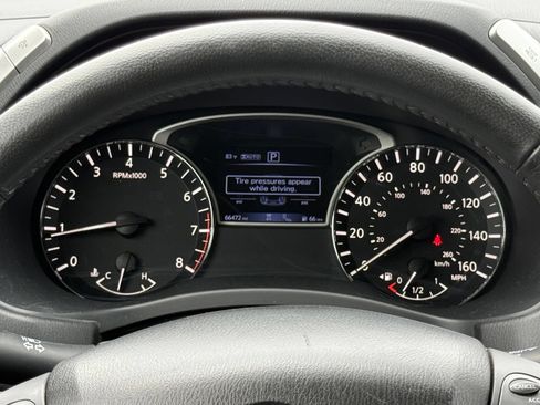 Used 2018 Nissan Pathfinder SL w/ Cargo Package AWD/4WD image 37