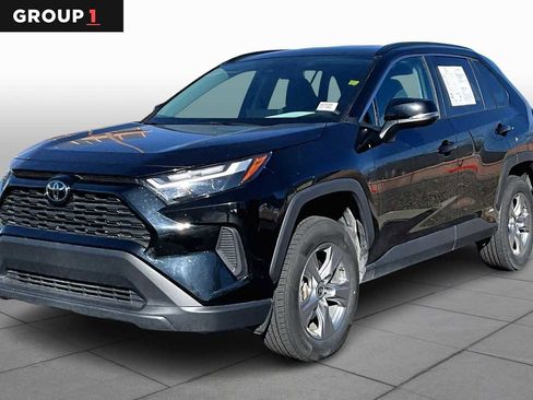 Certified 2025 Toyota RAV4 XLE image 1