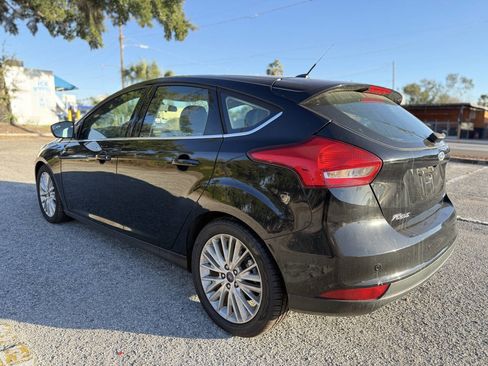 Used 2018 Ford Focus Titanium image 5