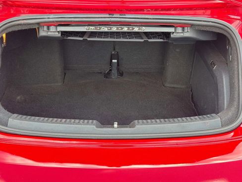 Used 2013 Volkswagen Beetle 2.0T image 9