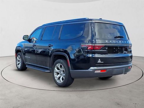Used 2022 Jeep Wagoneer Series II AWD/4WD image 7