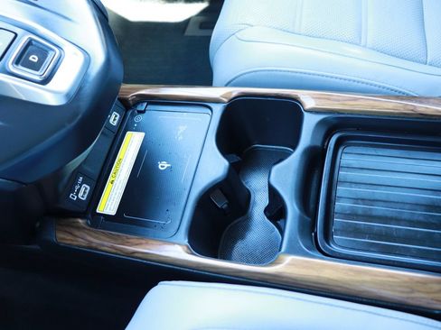 Used 2022 Honda CR-V Touring image 18