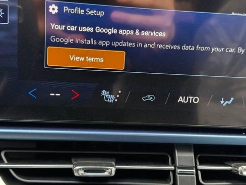 New 2026 Chevrolet Equinox EV LT image 14