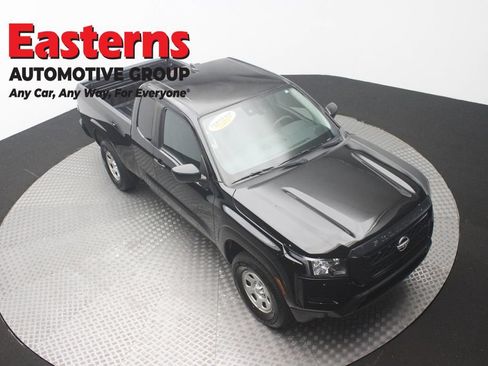Used 2022 Nissan Frontier S RWD image 3