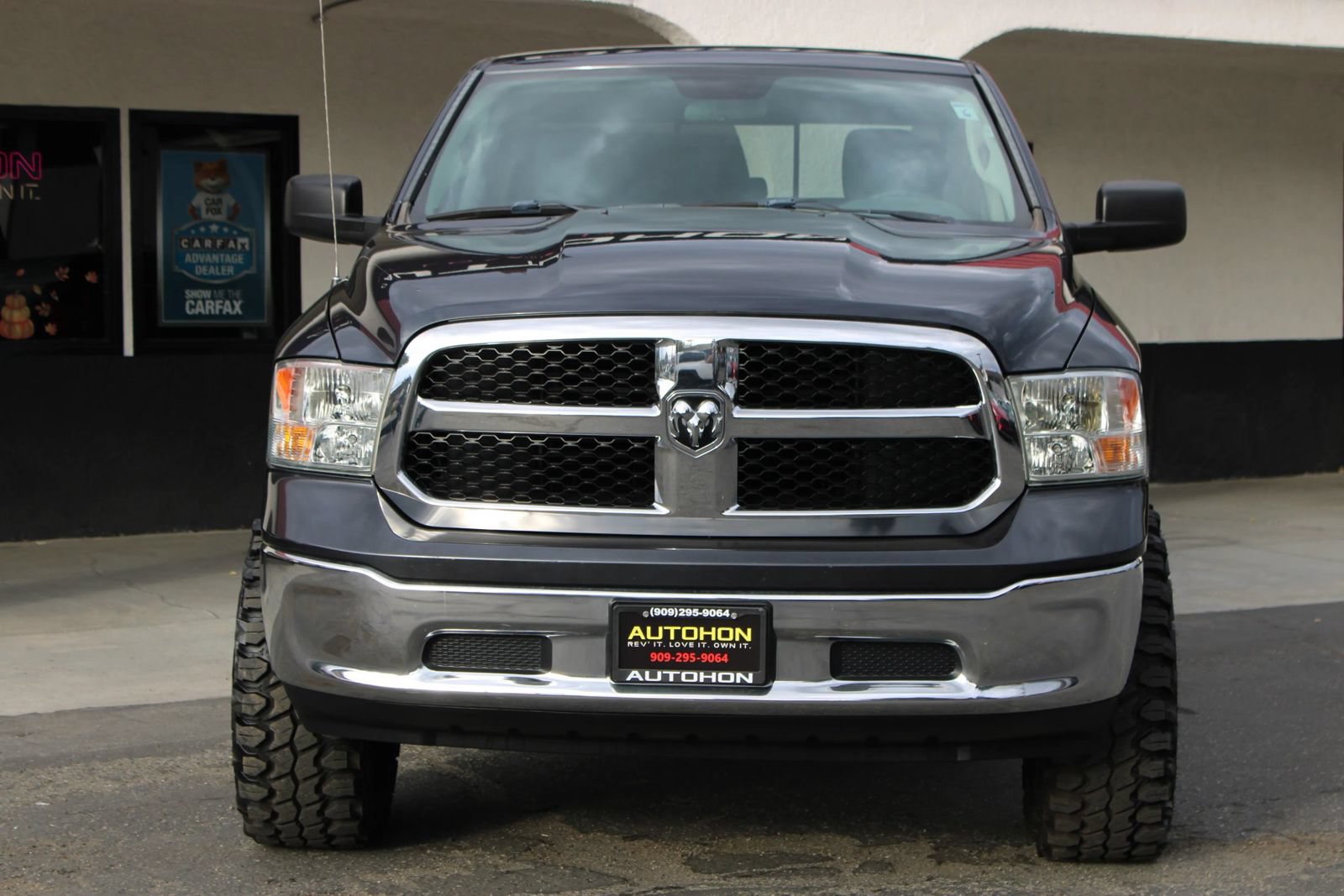 Used 2017 RAM 1500 Classic SLT RWD image 2