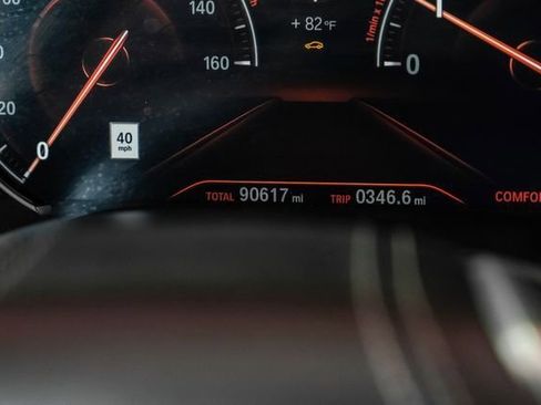 Used 2018 BMW 540i image 21