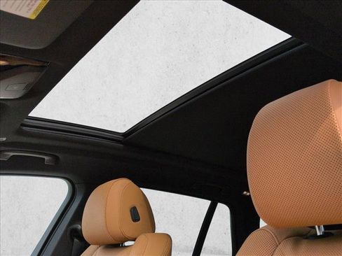 Used 2025 BMW X5 xDrive40i image 16