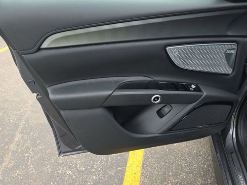 Used 2024 Maserati Grecale GT image 14