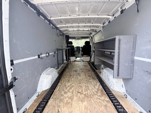 Used 2017 Mercedes-Benz Sprinter 2500 image 11