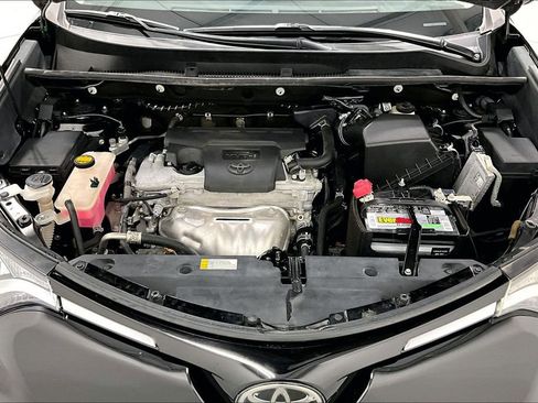 Used 2018 Toyota RAV4 XLE image 12