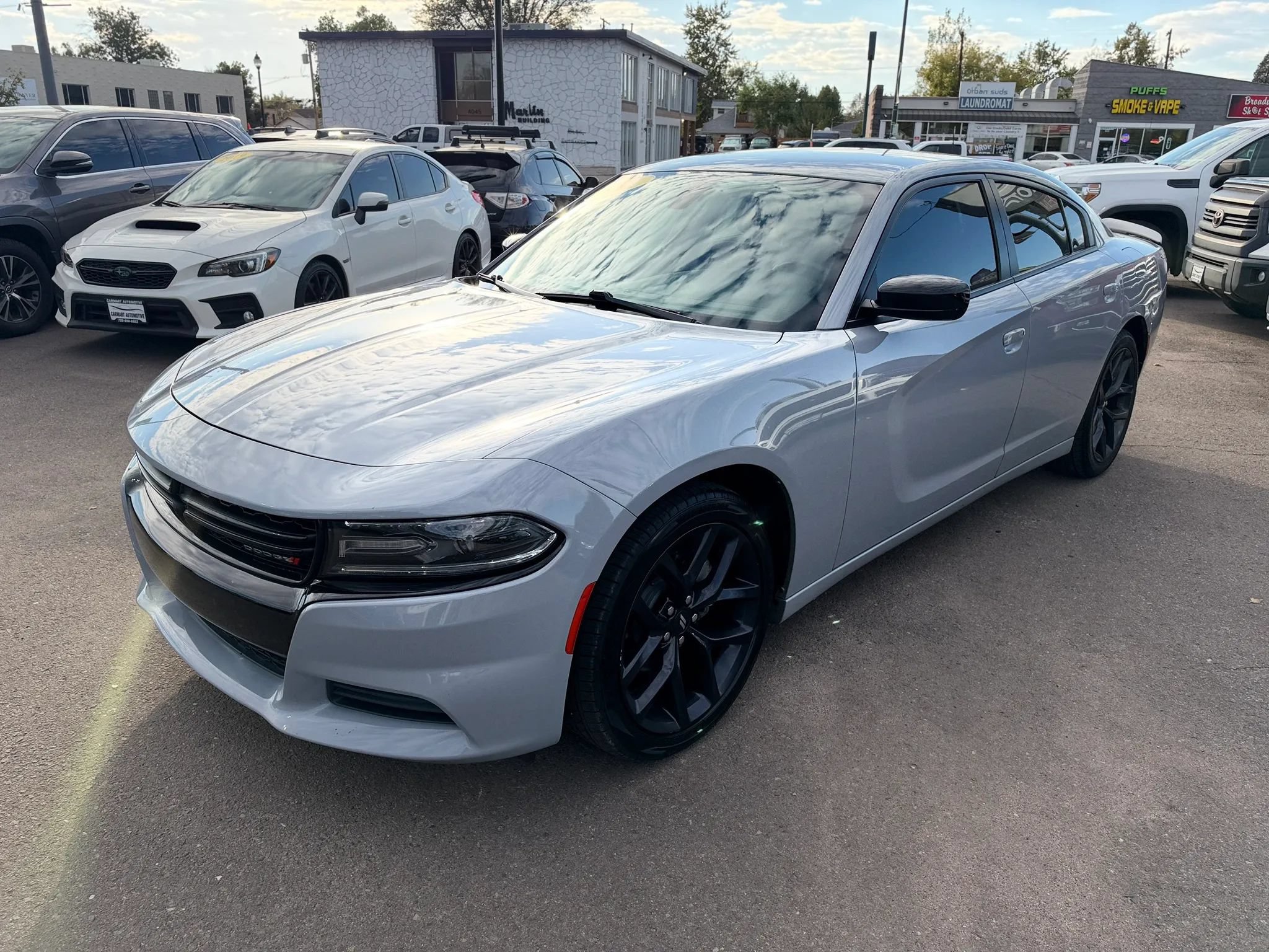 Used 2021 Dodge Charger SXT w/ Blacktop Package RWD image 5