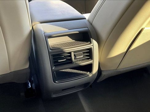 Certified 2024 Cadillac XT5 Premium Luxury w/ LPO, Floor Liner Package AWD/4WD image 10