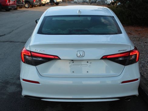 Used 2022 Honda Civic Sport image 7