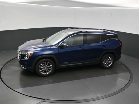 Used 2022 GMC Terrain SLT w/ Tech Package image 13