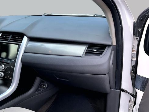 Used 2013 Ford Edge SEL FWD image 21