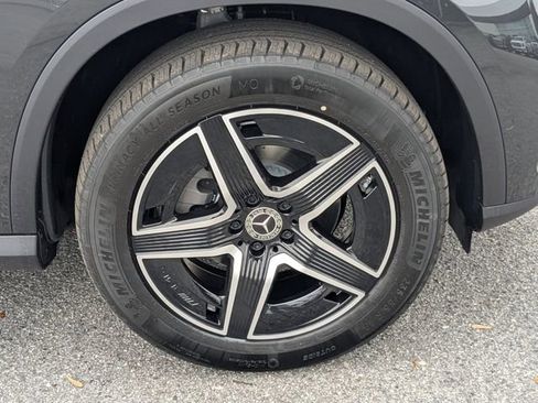 New 2026 Mercedes-Benz GLC 300 image 11