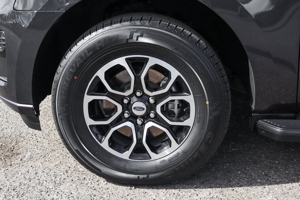 Used 2022 Ford Expedition XLT AWD/4WD image 47
