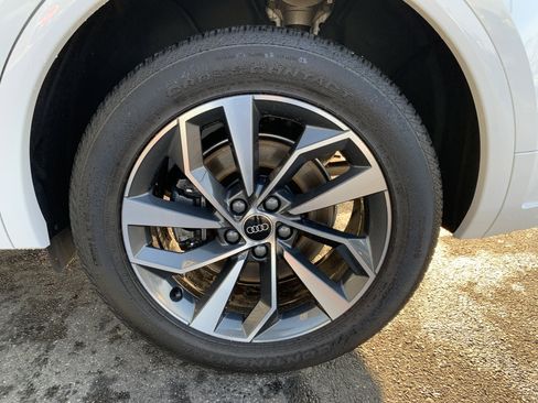 Certified 2022 Audi Q5 2.0T Premium Plus w/ Premium Plus Package image 12