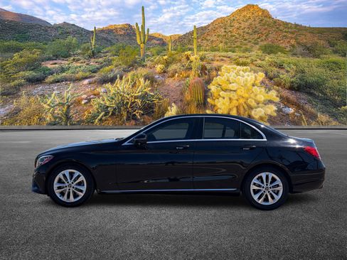 Used 2019 Mercedes-Benz C 300 Sedan image 6