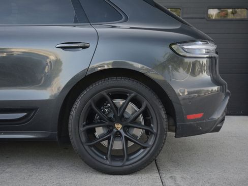 Certified 2024 Porsche Macan GTS AWD/4WD image 37
