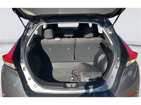 Used 2025 Nissan Leaf S FWD image 14
