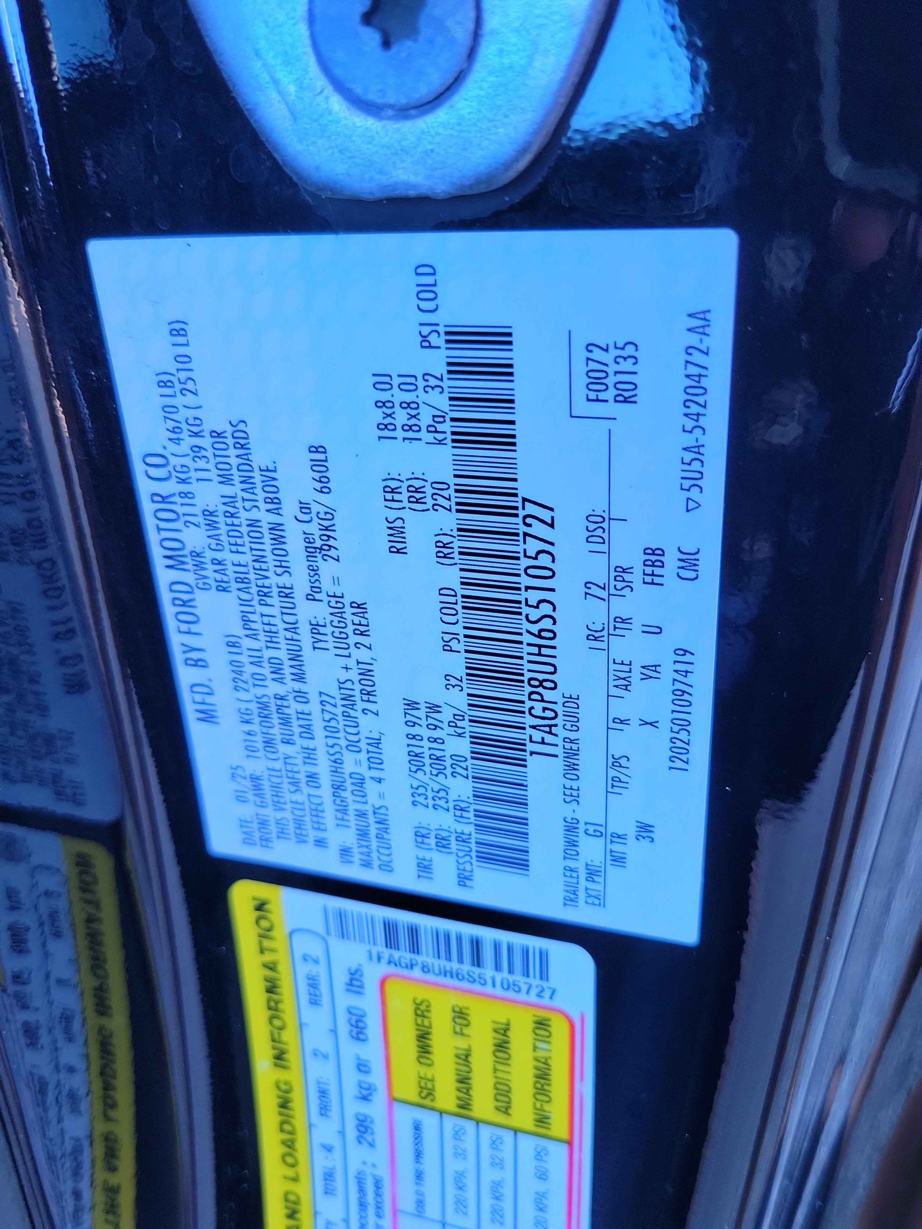 Used 2025 Ford Mustang Premium RWD image 11