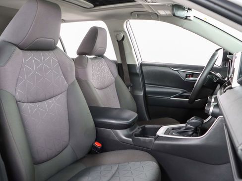 Used 2023 Toyota RAV4 XLE image 28