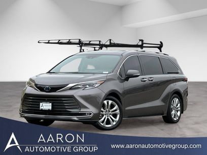 Used 2023 Toyota Sienna Platinum