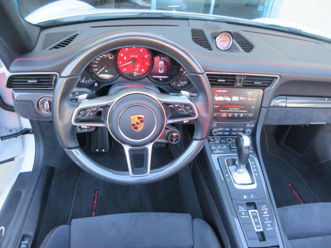 Used 2018 Porsche 911 Carrera GTS Cabriolet image 41