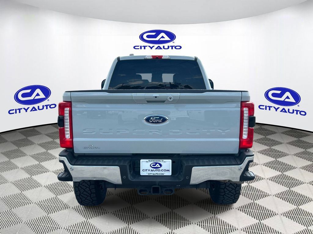 Used 2025 Ford F250 Lariat AWD/4WD image 4