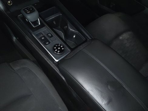 Used 2022 Nissan Pathfinder S image 26