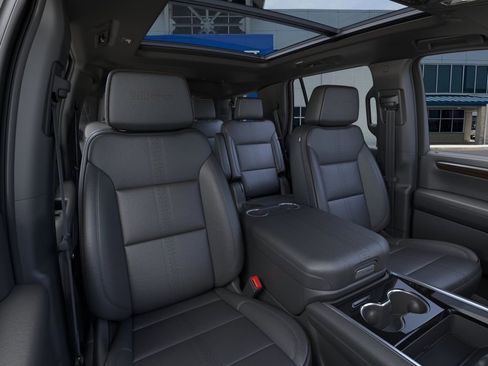New 2026 Chevrolet Tahoe High Country w/ Sun And Tow Package RWD image 16
