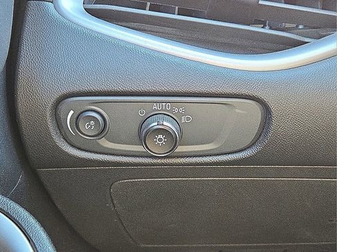 Used 2023 Chevrolet Malibu LT image 23