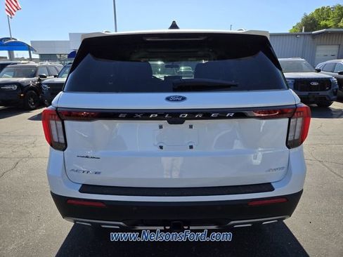 New 2026 Ford Explorer Active AWD/4WD image 6