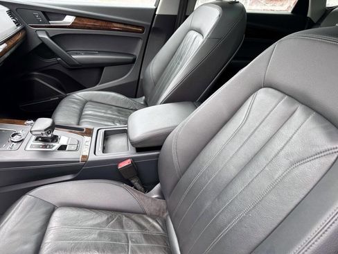 Used 2018 Audi Q5 2.0T Premium Plus w/ Premium Plus Package image 16