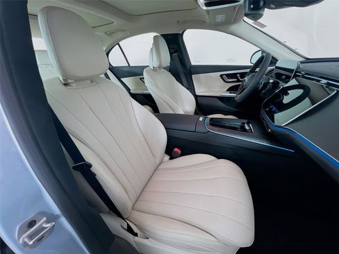 New 2026 Mercedes-Benz E 450 4MATIC Sedan image 27