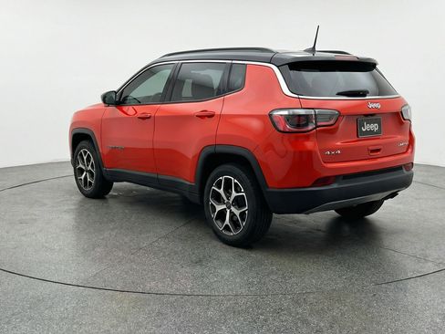 Used 2025 Jeep Compass Limited AWD/4WD image 6