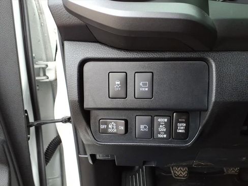 Used 2021 Toyota Tacoma TRD Off-Road w/ TRD Premium Off Road Package image 18