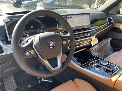 New 2026 BMW X5 xDrive50e image 11