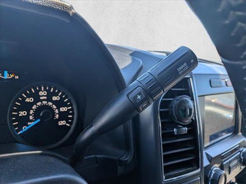 Used 2020 Ford F150 XLT w/ Equipment Group 302A Luxury AWD/4WD image 12