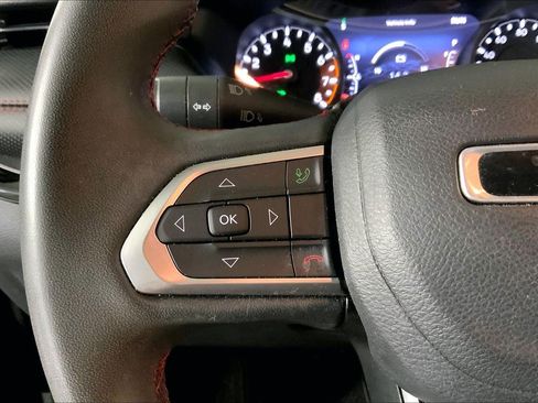 Used 2022 Jeep Compass Trailhawk AWD/4WD image 18
