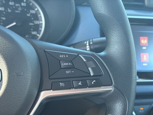 New 2025 Nissan Versa SV image 19