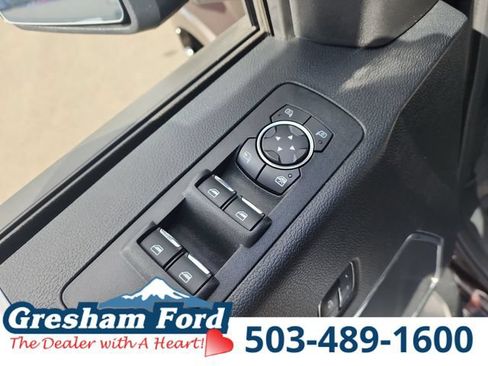 Used 2018 Ford F150 Lariat w/ Equipment Group 502A Luxury AWD/4WD image 19