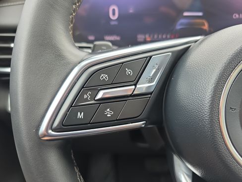 Used 2025 Buick Envision Preferred AWD/4WD image 19
