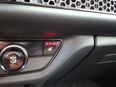 Certified 2025 Honda HR-V Sport image 27