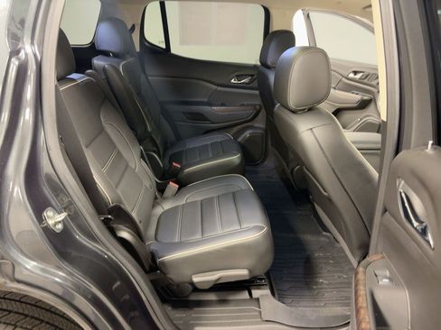 Used 2023 GMC Acadia Denali w/ Denali Ultimate Package image 30