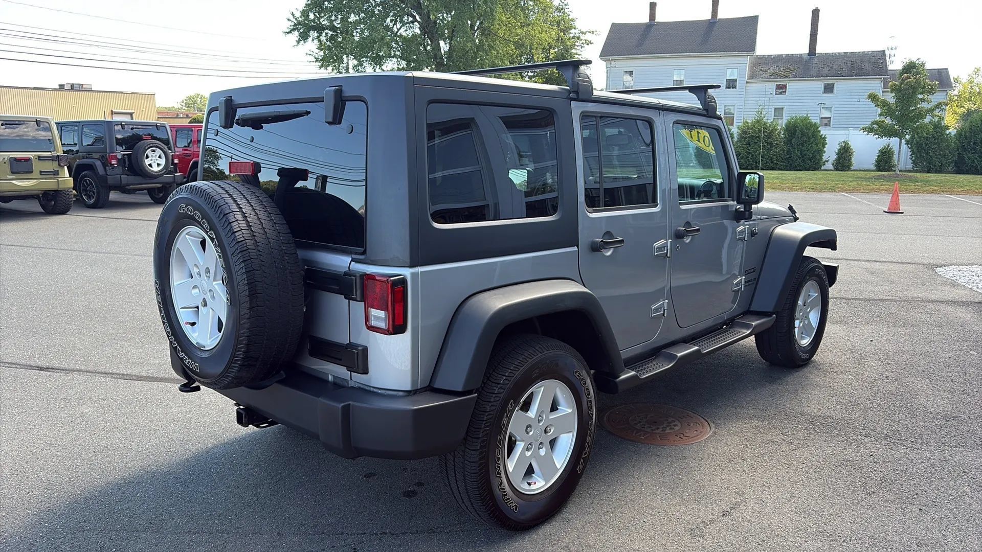Used 2017 Jeep Wrangler Unlimited Sport w/ Quick Order Package 24S AWD/4WD image 10