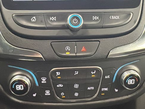 Used 2024 Chevrolet Equinox LT AWD/4WD image 16